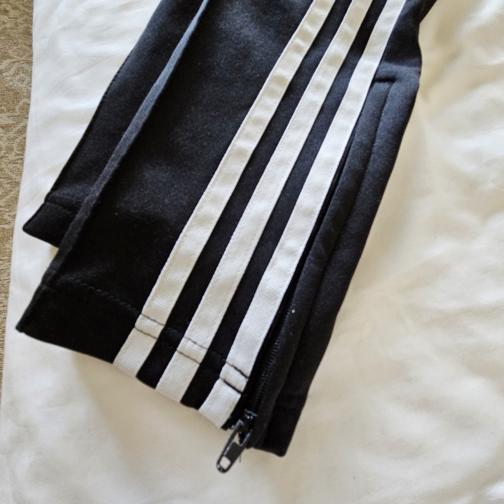 ❌️❌️SOLD❌️❌️Adidas Originals three stripe track jogger black pants women's XS - Picture 6 of 16